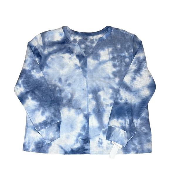 Rebellious One Tops - REBELLIOUS ONE Juniors/Womens 1X Blue & White Tie Dye Long Sleeve Shirt